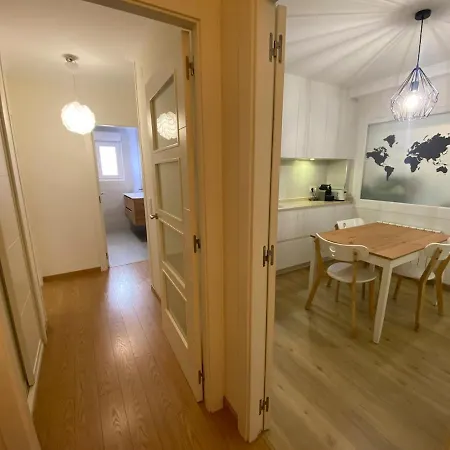 Апартаменти Fares *